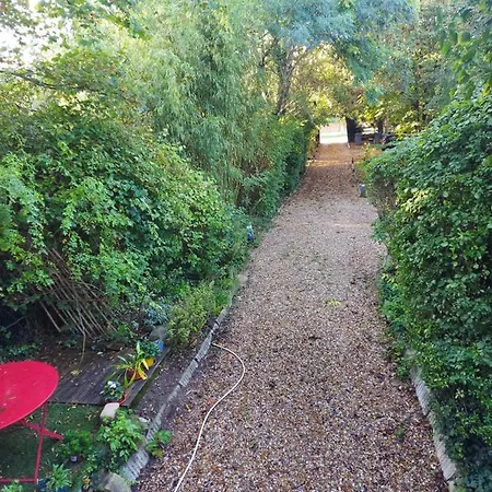 Les Seringats Apartment Poissy