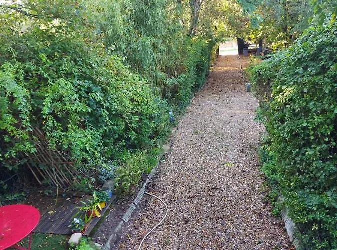 Les Seringats Daire Poissy